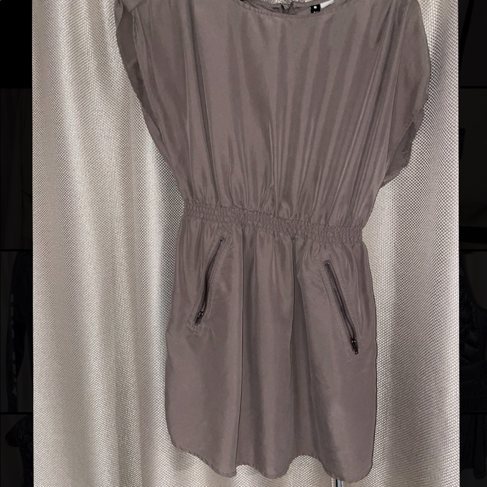 H&M DRESS - Picture 2 of 2